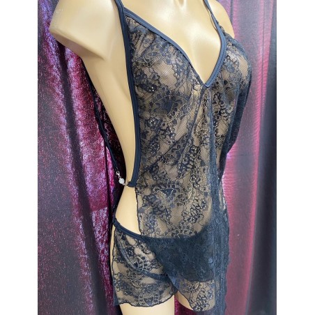 Robe tunique ouverte coté - Bijou strass aimanté - Shorty assorti