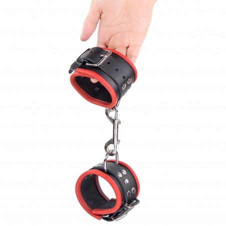 Menottes Poignets Cuir Noir Fin Non Rembourré - Liseré Rouge - Mousquetons Et Chaîne Métal - Ø 25 cm / 6,5 cm - The Red